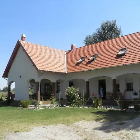 Apartament Bodobacs Haz Tabdi